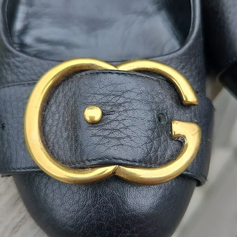 Gucci Black Leather Pumps with Gold GG Logo Buckle Size 37 - Picture 2 of 13